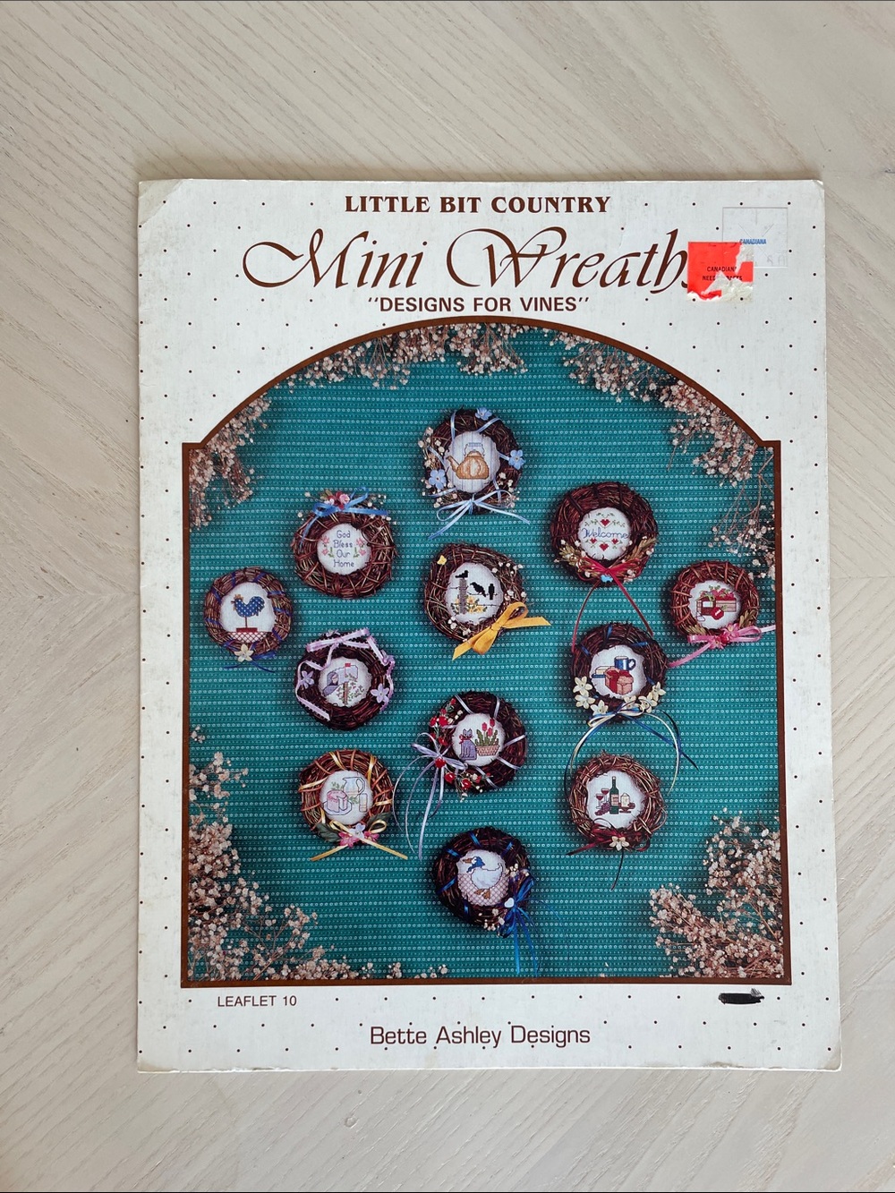 Vintage Bette Ashley Mini Wreaths Cross Stitch Pattern Leaflet 12 Patterns